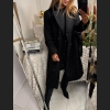 Elegancki płaszcz damski w kolorze czarnym w jodełkę